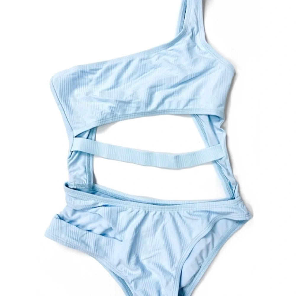 Ris-K | Cutout One-Piece Swimsuit